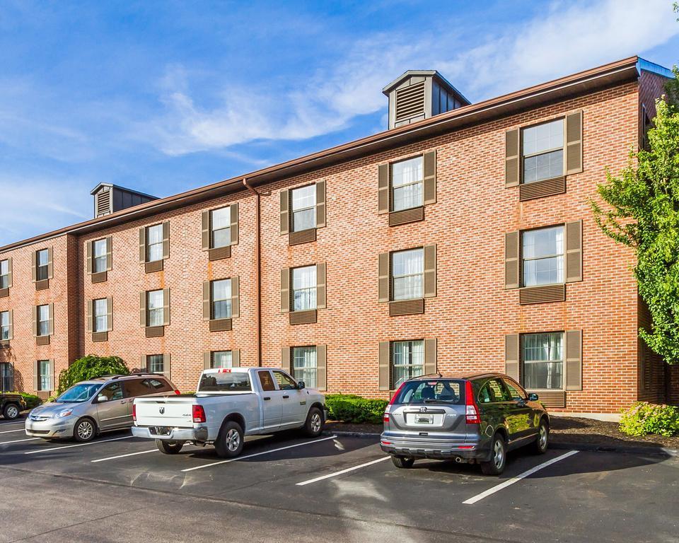 Comfort Inn Airport South Portland Exterior photo