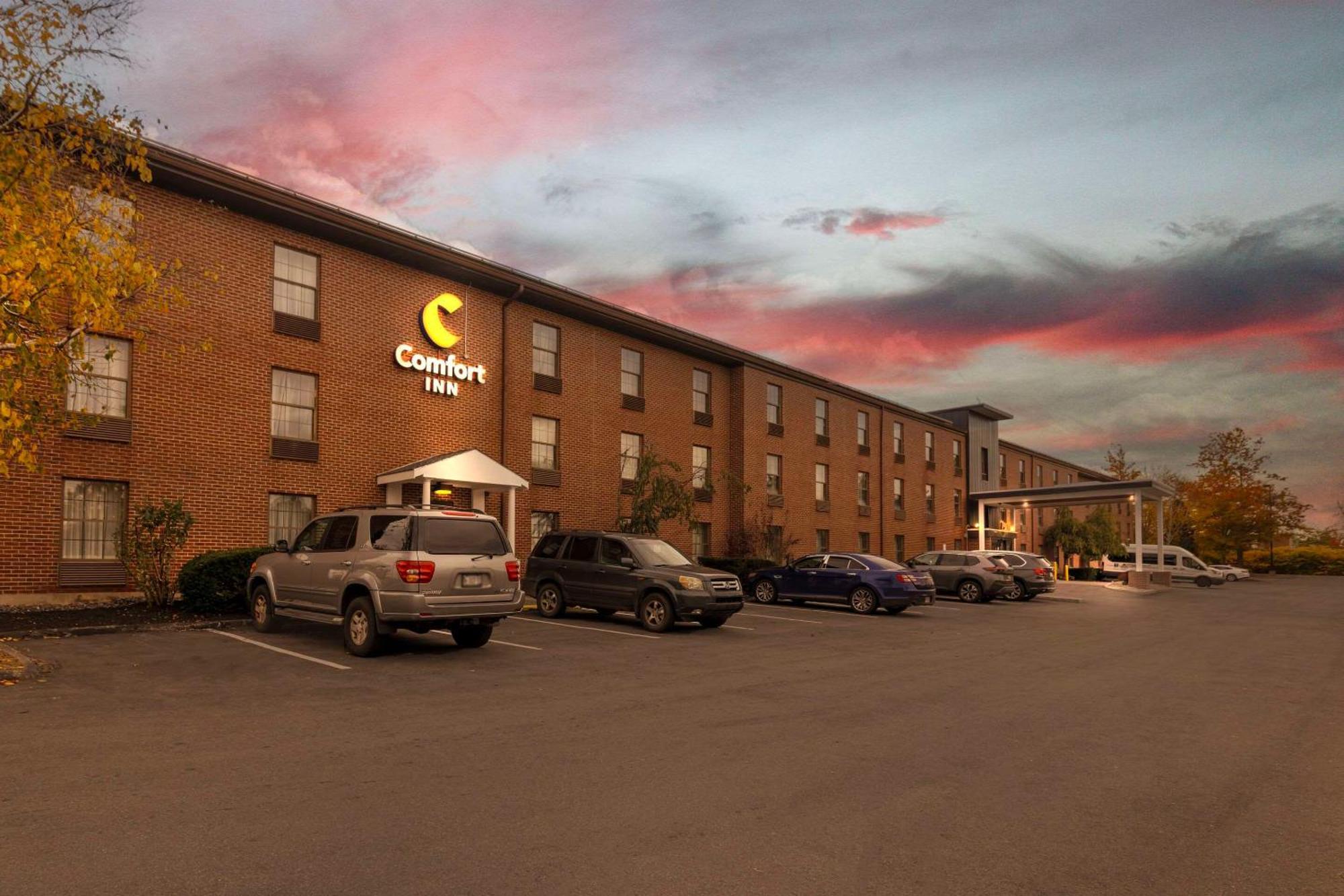 Comfort Inn Airport South Portland Exterior photo