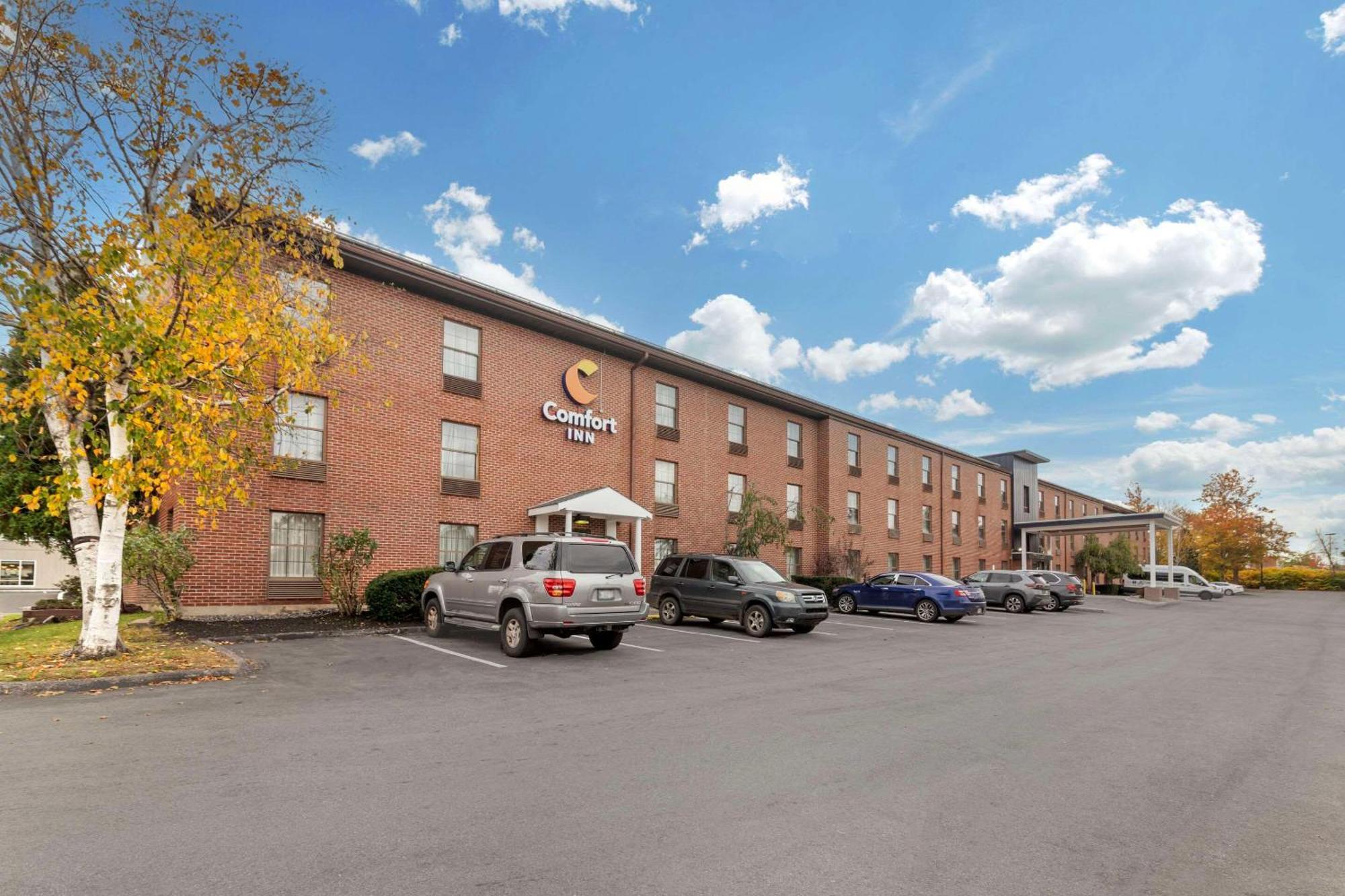 Comfort Inn Airport South Portland Exterior photo
